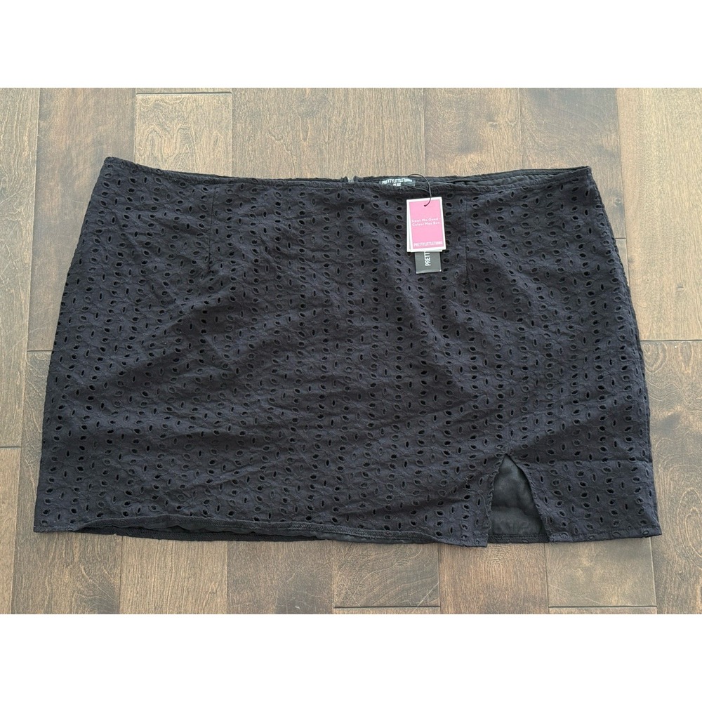 NWT Pretty Little Thing Black Eyelet Corset and Skirt Women's Size US 26 Set - Picture 11 of 14